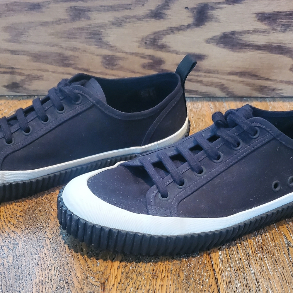 James Perse - Mens - Size 9 - Low - Sneakers - Lace Up - Rubber Trimmed Canvas